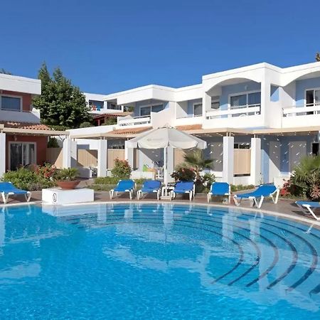 Elissa Adults-Only Lifestyle Beach Resort Kallithéa エクステリア 写真 A swimming pool at a hotel