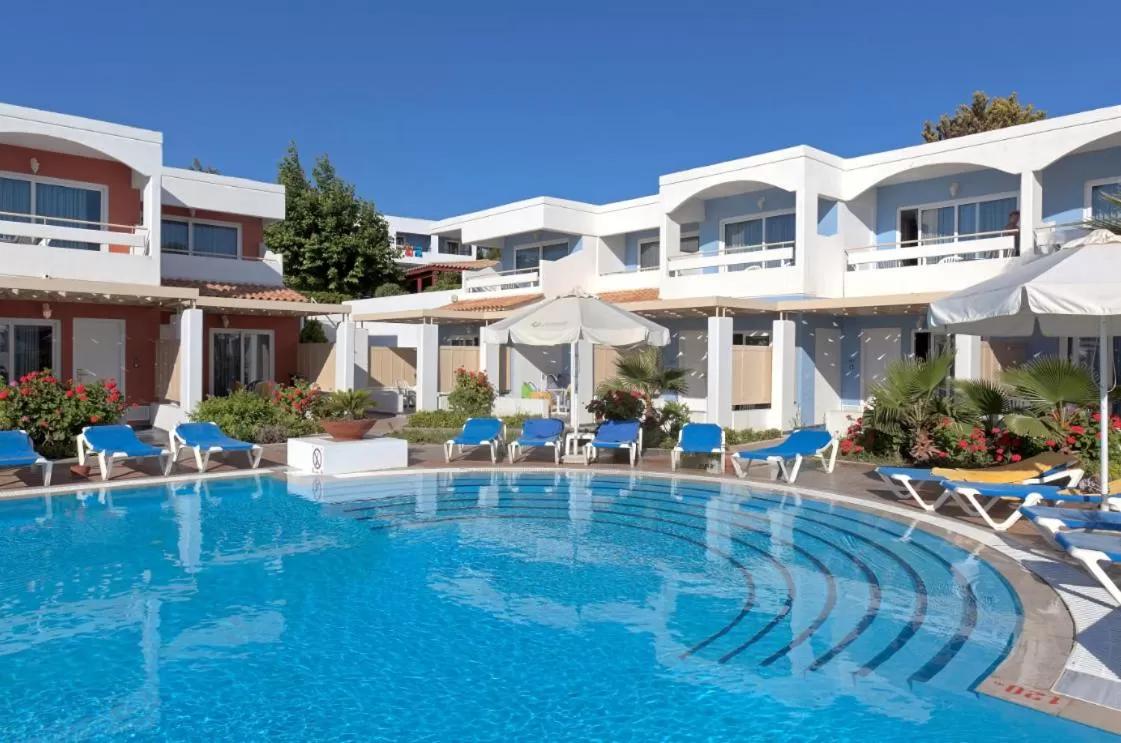 Elissa Adults-Only Lifestyle Beach Resort Kallithéa エクステリア 写真 A swimming pool at a hotel