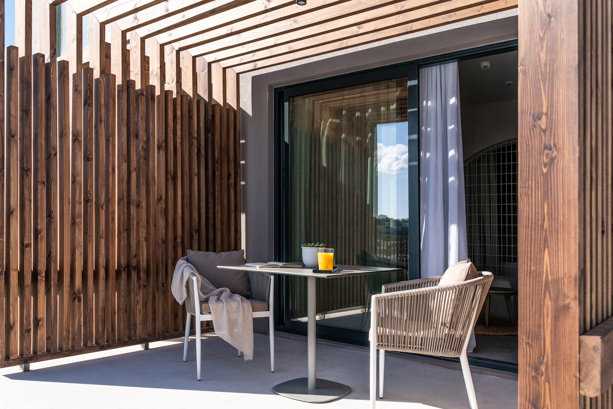 Elissa Adults-Only Lifestyle Beach Resort Kallithéa エクステリア 写真 A balcony