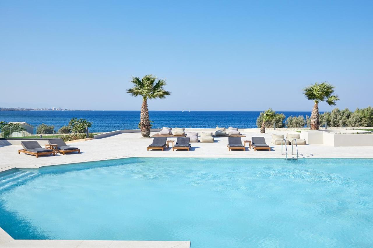 Elissa Adults-Only Lifestyle Beach Resort Kallithéa エクステリア 写真 The resort's pool