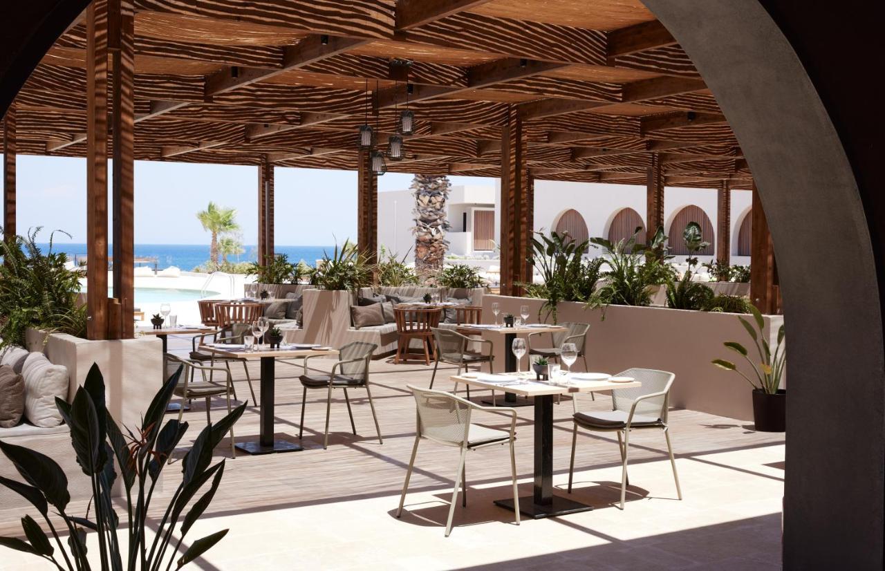 Elissa Adults-Only Lifestyle Beach Resort Kallithéa エクステリア 写真 The restaurant at the hotel